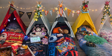 droomfeestjes-tipi-slaapfeestje-partyverhuur-verkoop.jpg Tipi slaapfeestjes aan huis voor een warm en gezellig kinderfeestje met thema’s